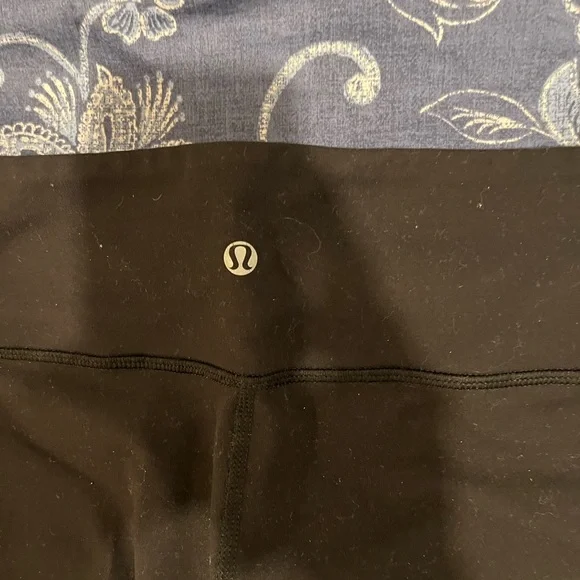 Lululemon Bundle crop legging and bra Xs/small - Picture 5 of 16